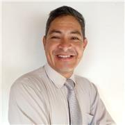 Profesor de apoyo escolar especializado en convivencia